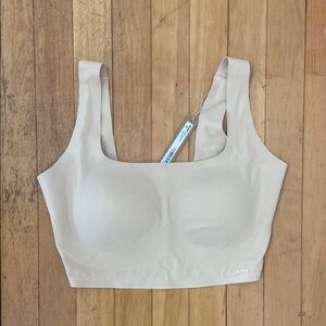 SKIMS naked scoop bra
